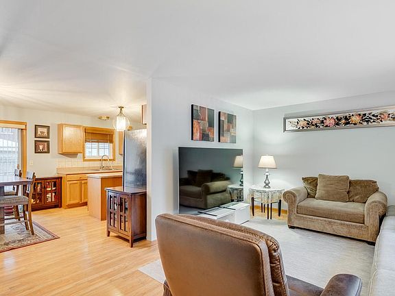 5th image of 1607 Walter AVENUE