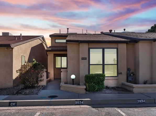 3934 Peggy Rd SE, Rio Rancho, NM 87124