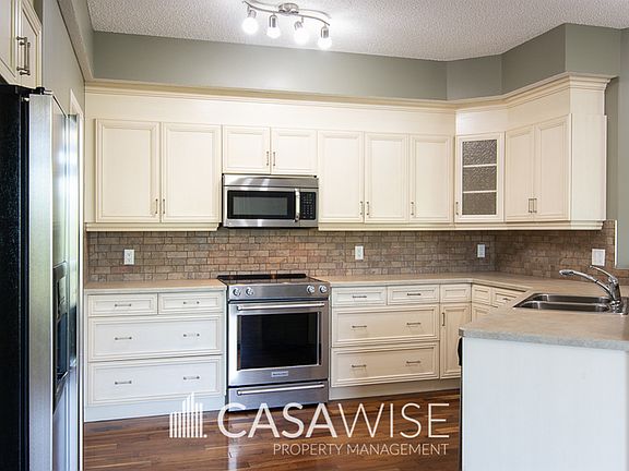 2nd image of 9811 96a St NW #401
