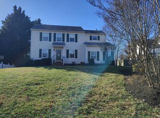 9504 Willow Ridge Dr, Glen Allen, VA 23060