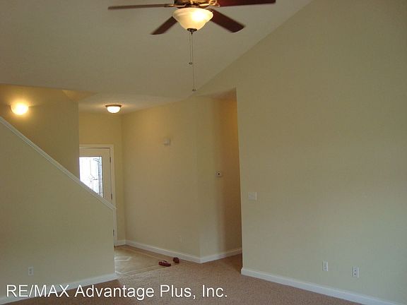 2nd image of 427 Cabernet Dr