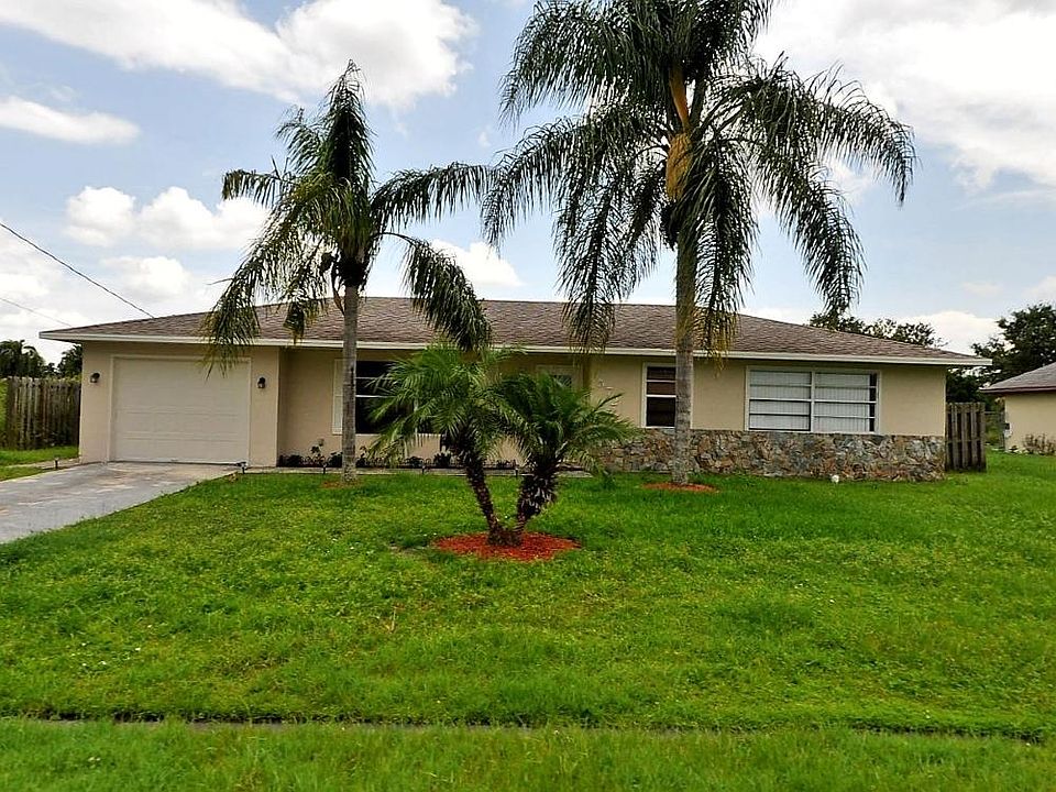 1st image of 572 SE Seahouse Drive