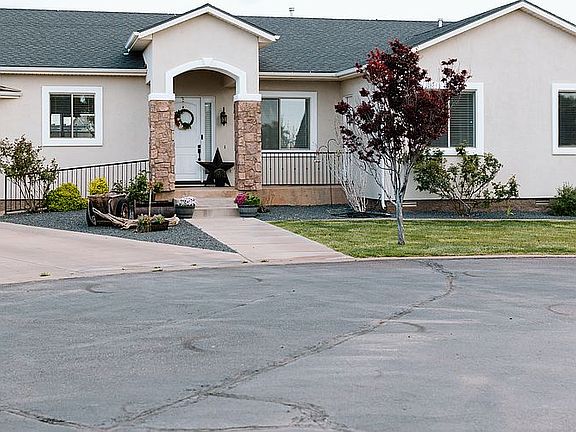 2nd image of 2299 W Cedar Crest Dr