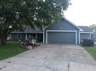 991 Green Pasture Ct, Greenwood, IN 46143