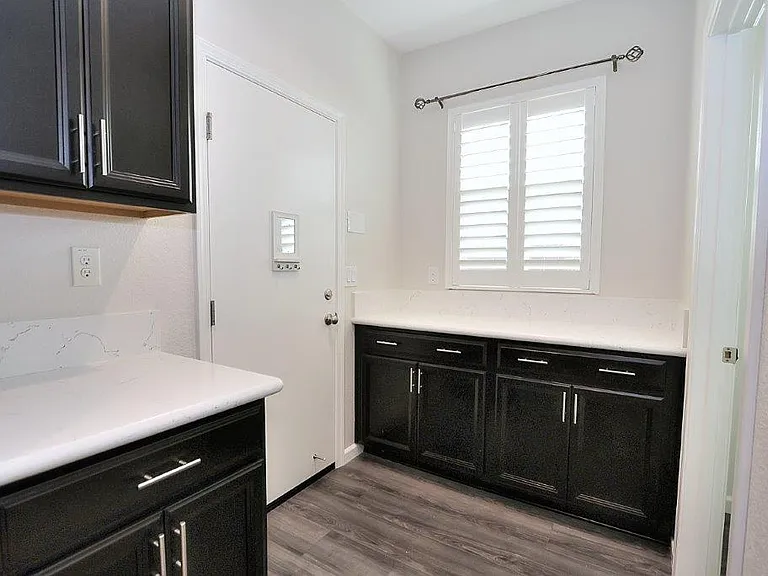 9049 Hourglass Cir — Photo 10
