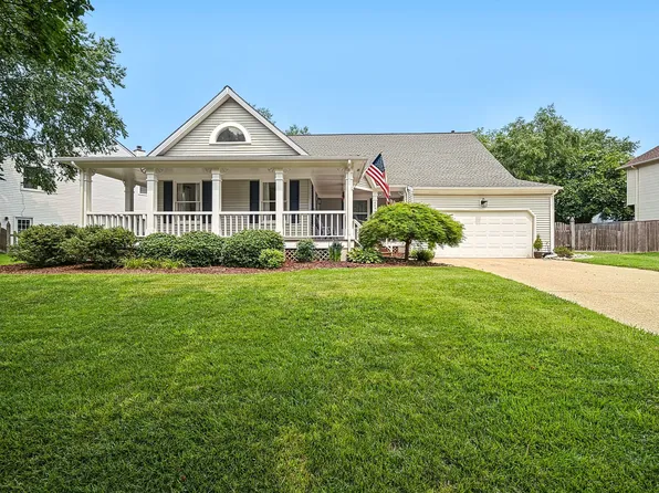2653 Christopher Farms Dr, Virginia Beach, VA 23453