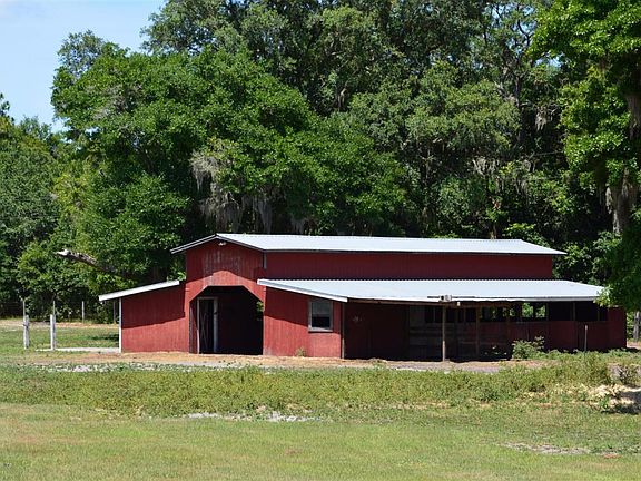 03) 60'x36' Barn