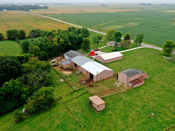 2nd image of 1732 N County Highway 27