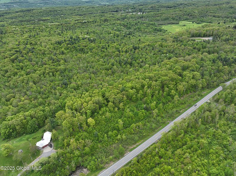 3rd image of L8.1 Mariaville Road