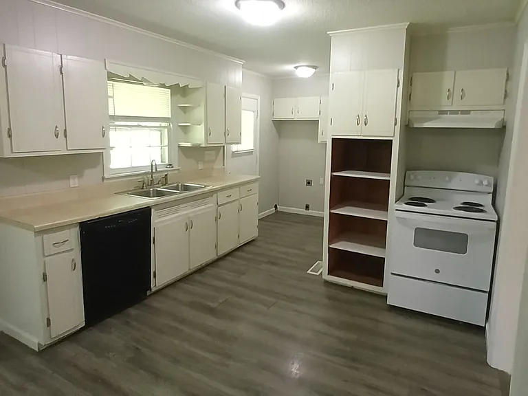 23 Sequoia Dr — Photo 3