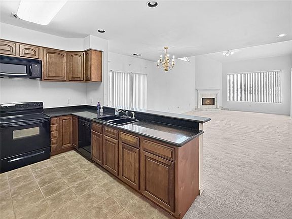 2nd image of 1236 Marina Dr