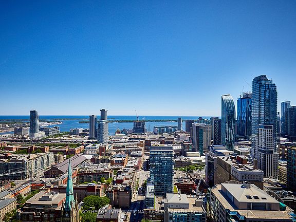 2nd image of 33 Lombard St #4204