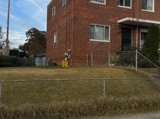 3500 Manorwood Dr, Hyattsville, MD 20782