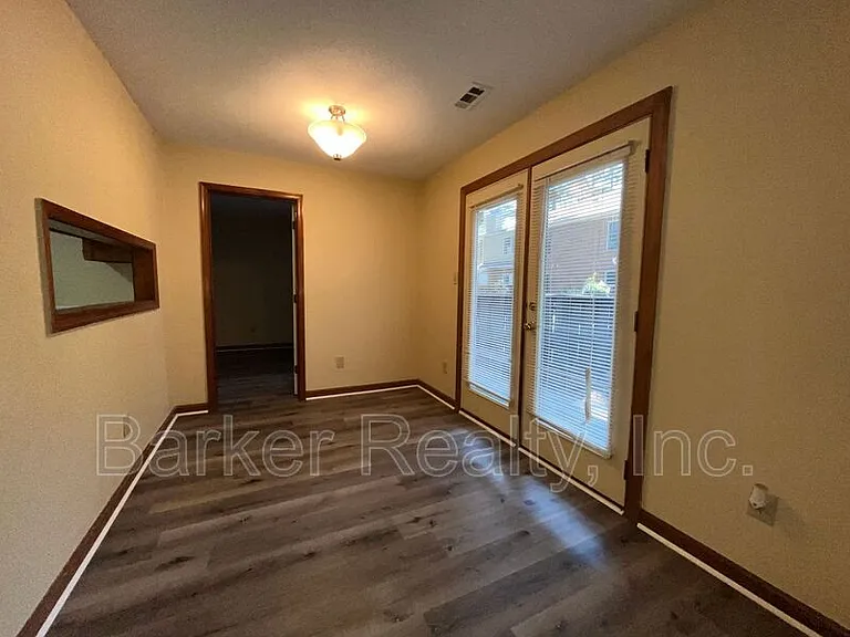 3239 Mill Run — Photo 5