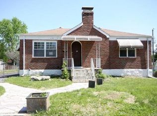 311 Geneva Dr, Saint Louis, MO 63125