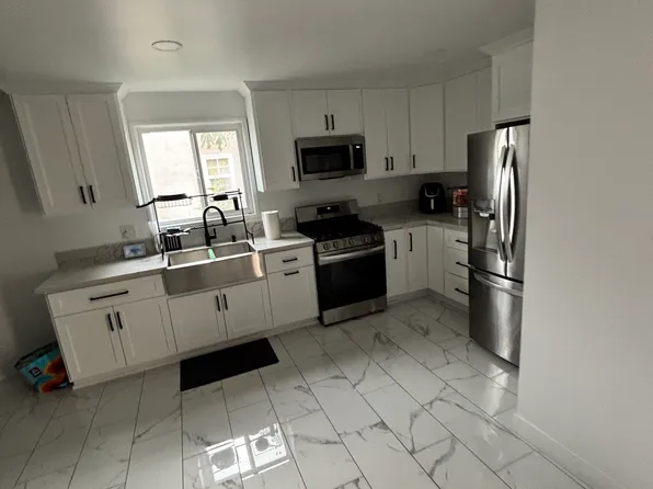 8612 Stewart And Gray Rd, Downey, CA 90241