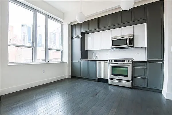 Rented by Park River | media 14