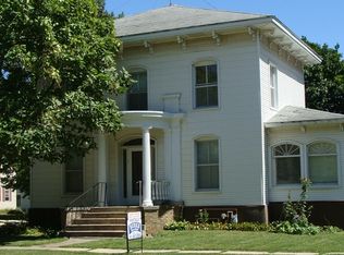 321 N Elm St, Cresco, IA 52136