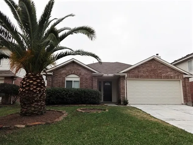 10431 Trail Ridge Ct