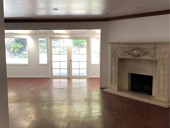 4th image of 21805 San Miguel St