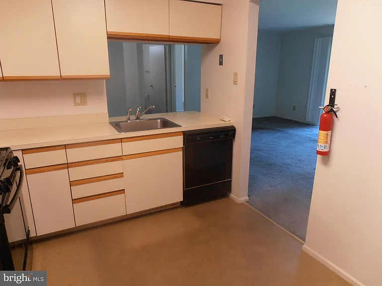2907 Tarnbrook Dr #A — Photo 6
