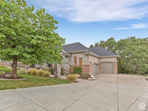 5th image of 2922 Foss Cir