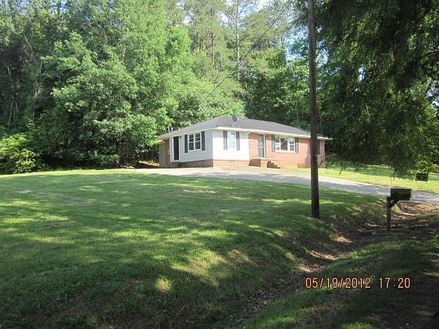 2nd image of 121 Chastain Rd