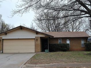 307 Kimberly Ln, Yukon, OK 73099