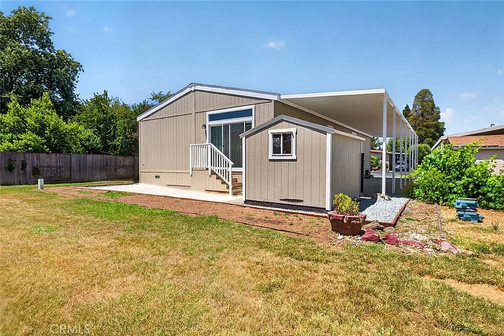 28 Chapala Dr - Photo 2