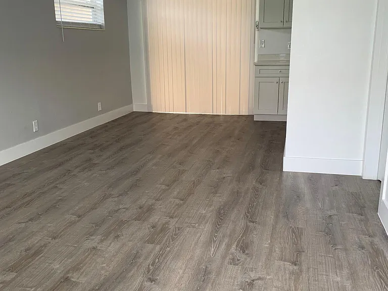 2221 Monroe St — Photo 6