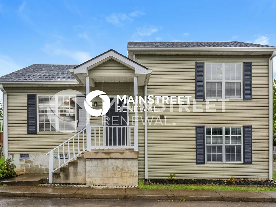 304 Errol Ln
