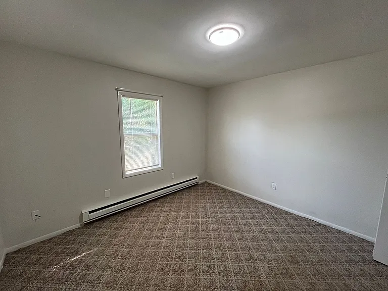 203 E Front St — Photo 13