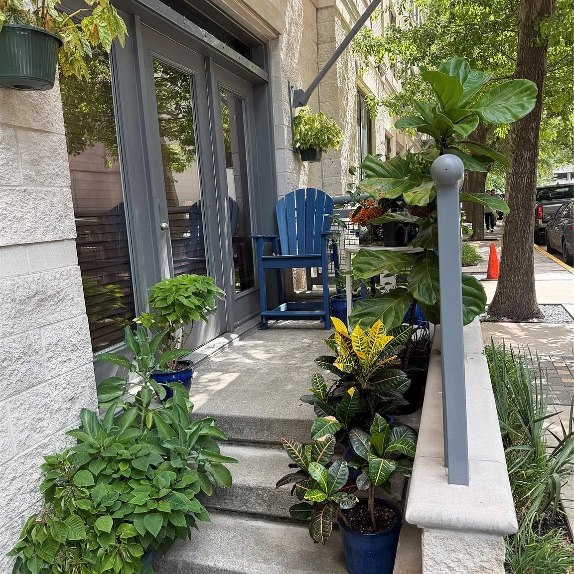 1901 Post Oak Blvd — Photo 1