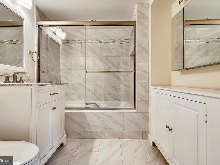 1401 N Oak St #G6 — Photo 19