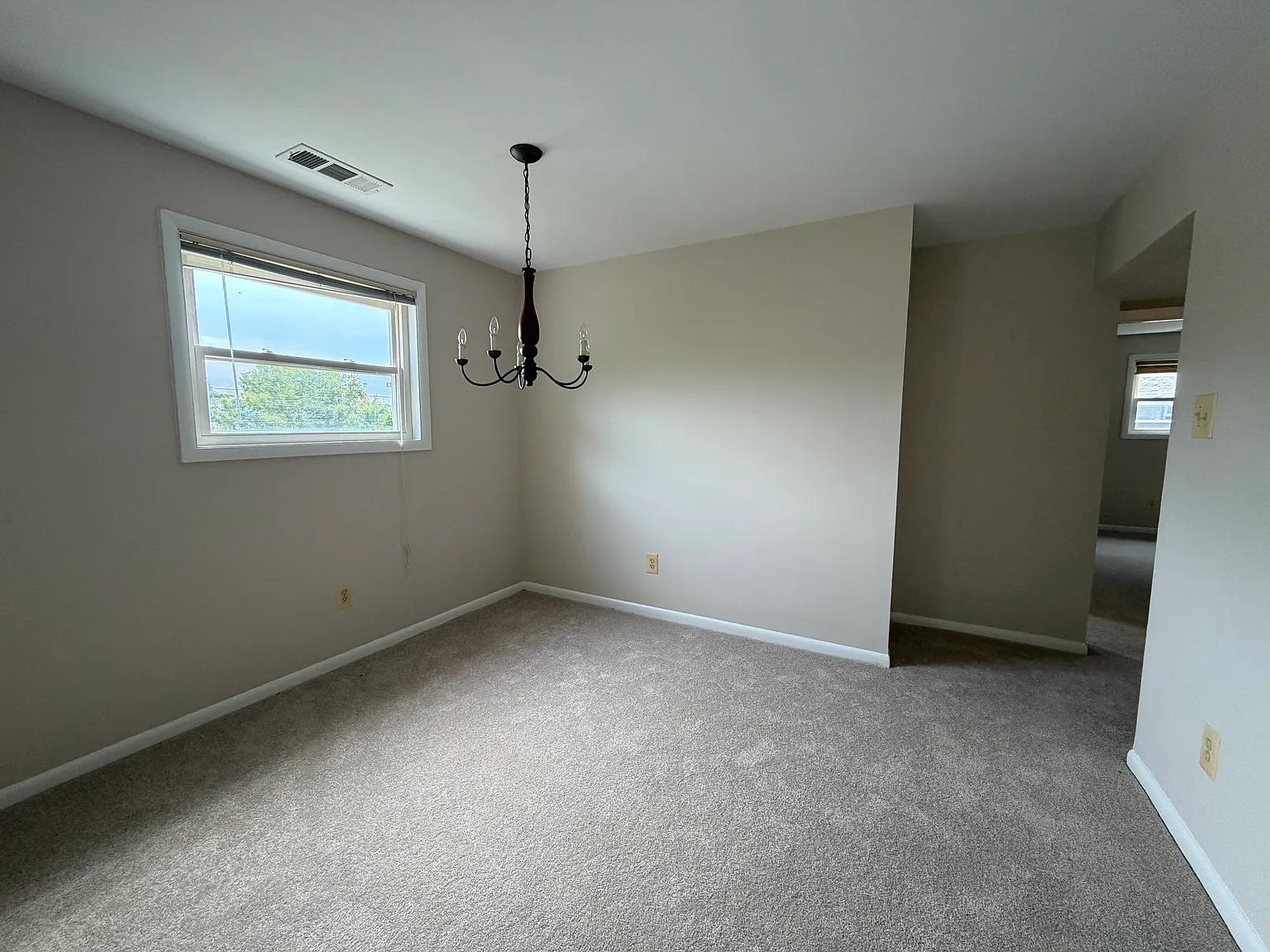 2 bed, 964 sqft, $1,750 — Photo 4