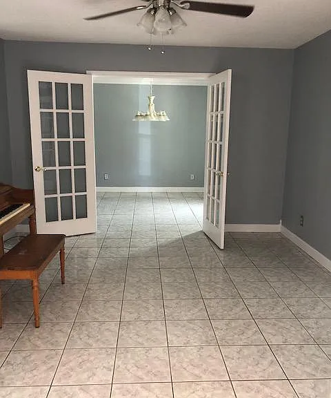 320 S 73rd Ave — Photo 18