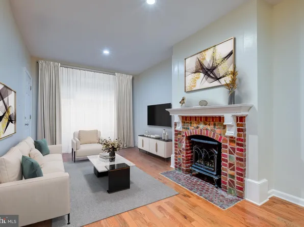 4924 Chestnut St, Philadelphia, PA