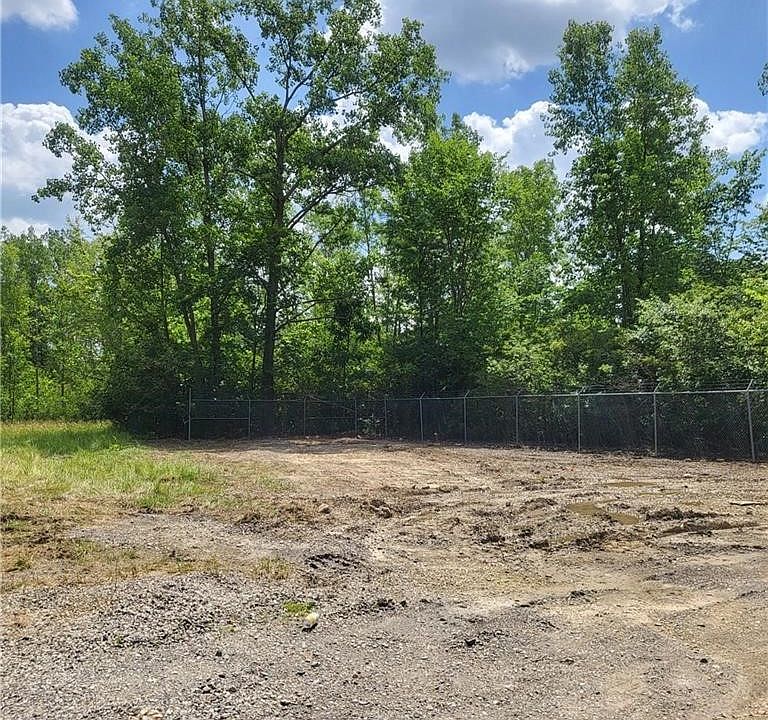 2nd image of 7475 S Dewey Rd