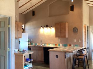 69 Cielo Dulce Rd, El Prado, NM 87529