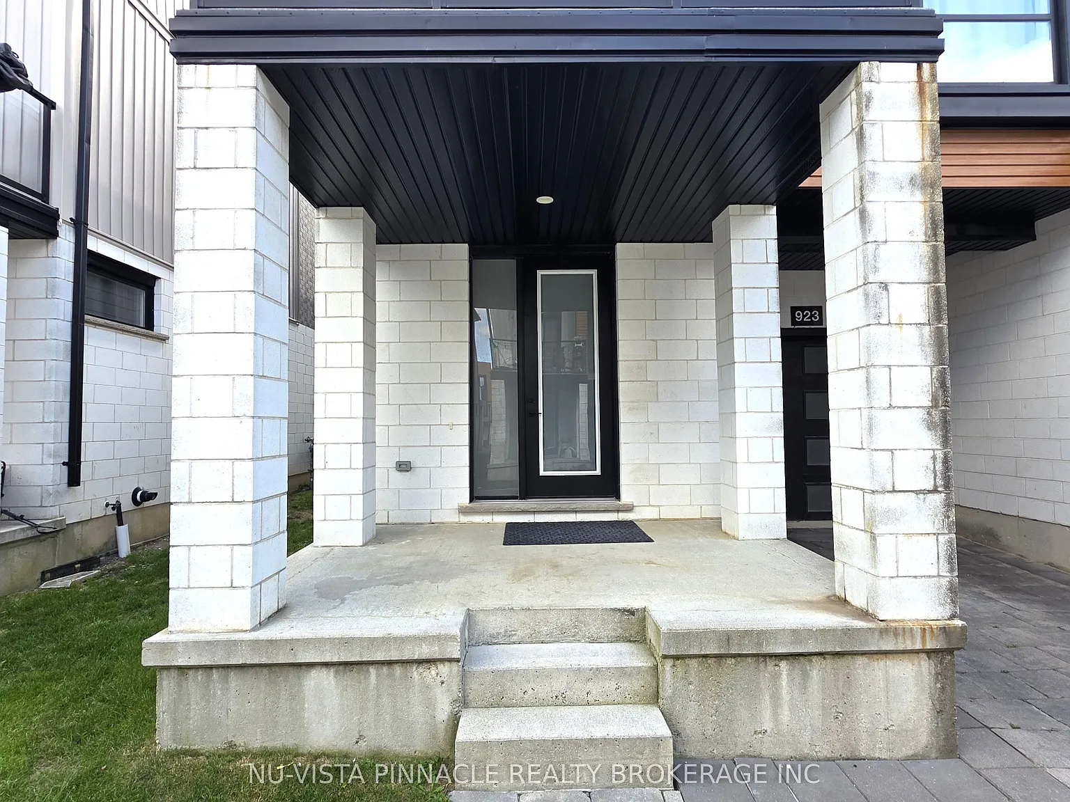 4 bed, $2,700 — Photo 4