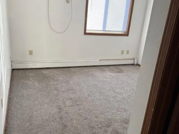 307 S 1st St, Marshalltown, IA