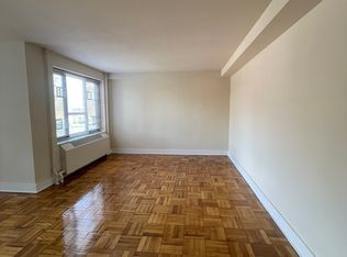 184-15 69th Ave #2C, Fresh Meadows, NY 11365