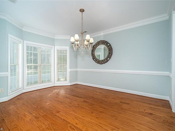 3rd image of 204 Jordan Ridge Way