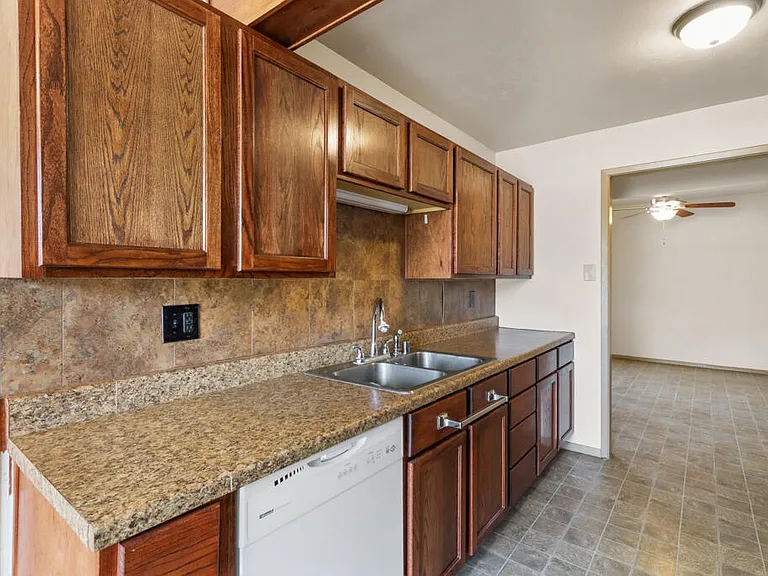 5201 Cornell Ave — Photo 21