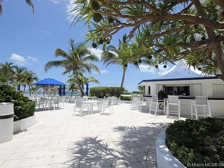 5161 Collins Ave #210 — Photo 22