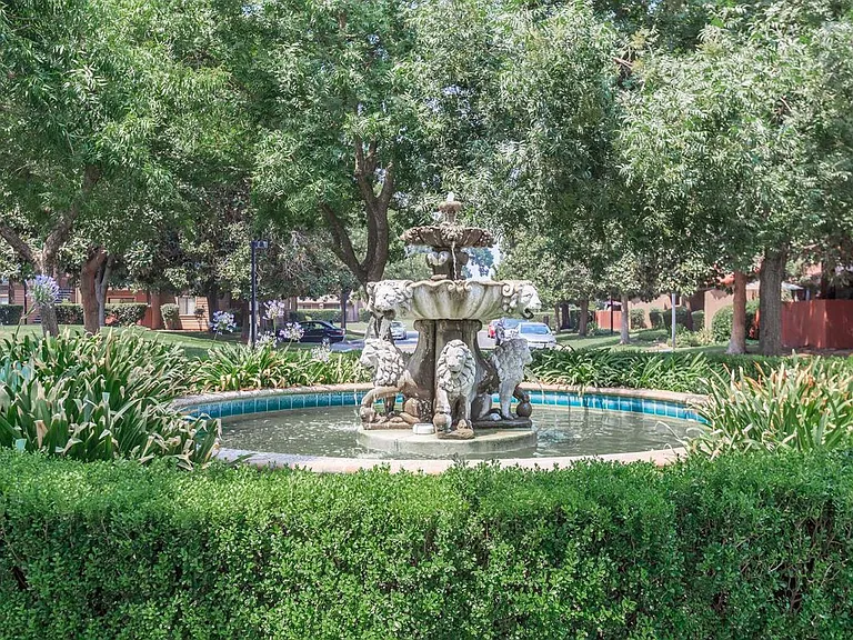 Jackson Park Place — Photo 105