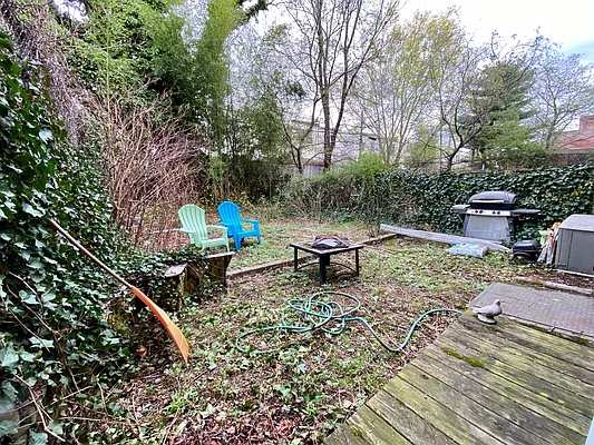 Rented by Compass | media 22