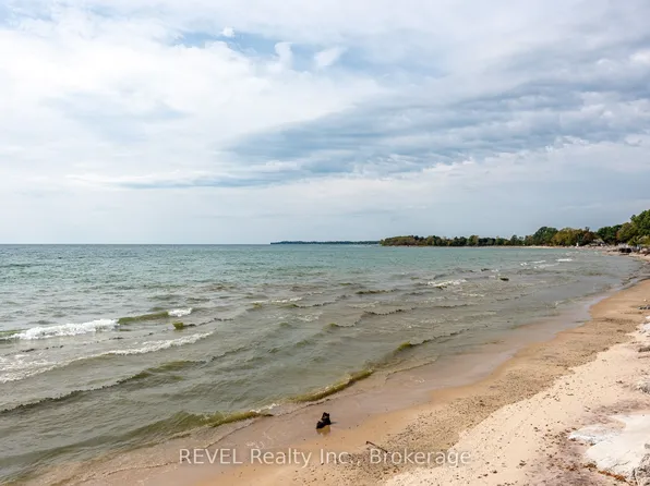 10417 Lakeshore Rd, Wainfleet, ON L3K 5V4