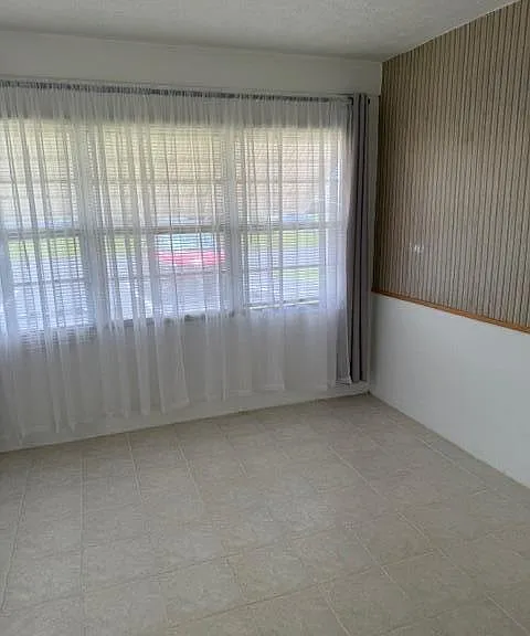 115 Lakes End Dr #D — Photo 20