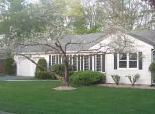 60 Fox Farms Rd, Northampton, MA 01062